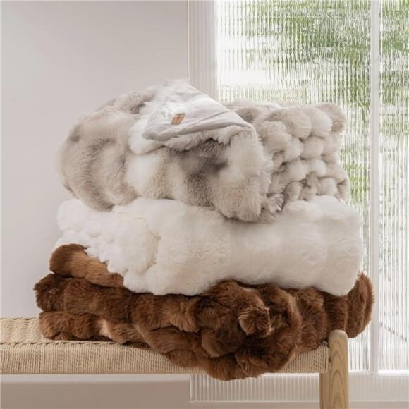NEW West Elm Boho Ivory Faux Rabbit Fur Plush Throw Blanket Bedding - 50" x 60" - Picture 6 of 11